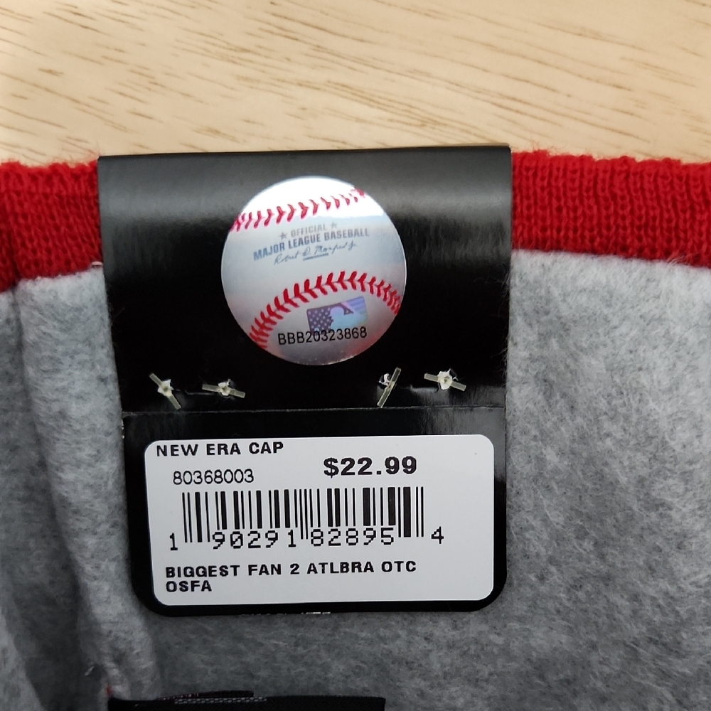 New Era Atlanta Braves Beanie - Red, White, Navy Blue - Picture 2 of 5